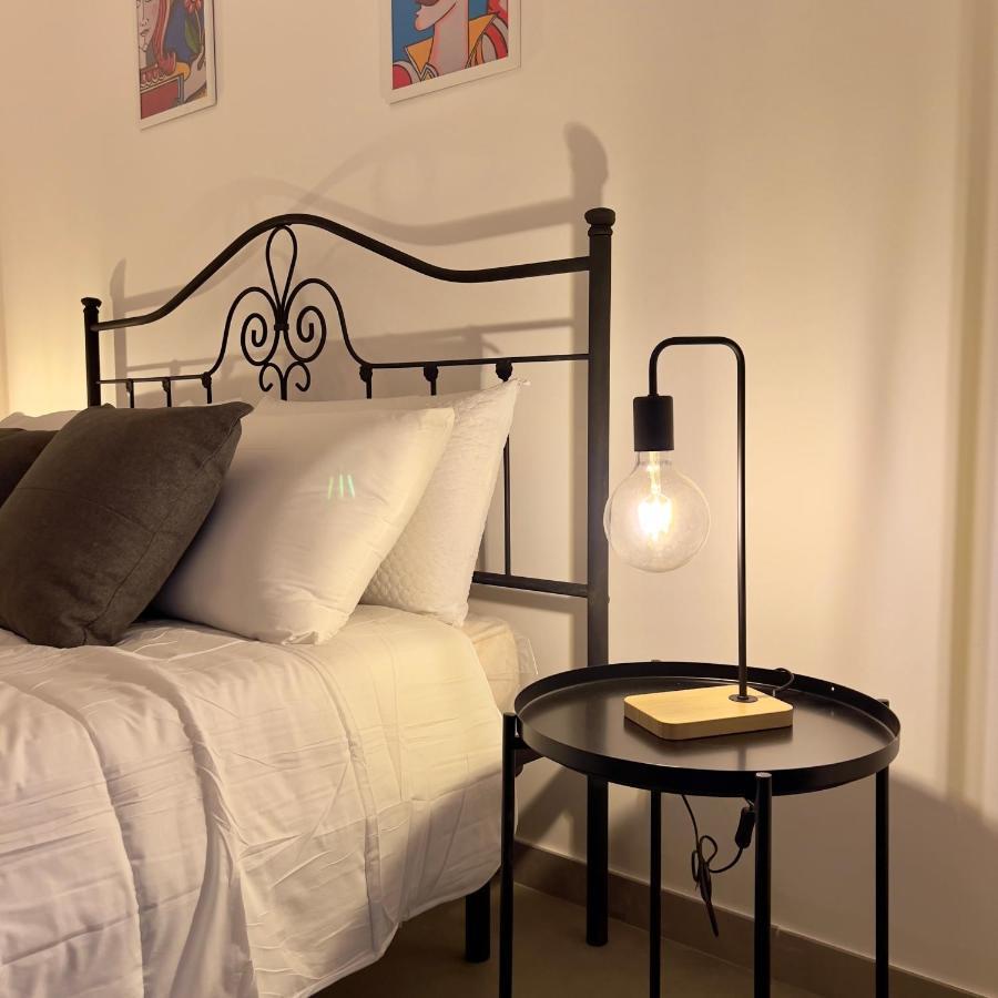 Grottebianche - Sicilian Apartment カターニア エクステリア 写真